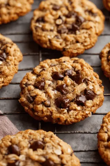 Chewy Oatmeal Chocolate Chip Cookies