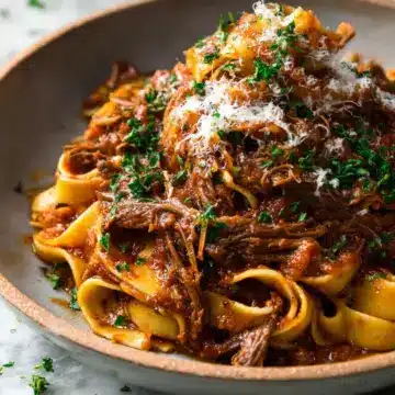 Slow Cooked Shredded Beef Ragu Pasta