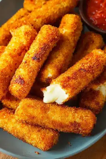 Fried Mozzarella Cheese Sticks