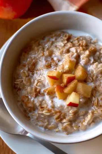 Apple Cinnamon Oatmeal