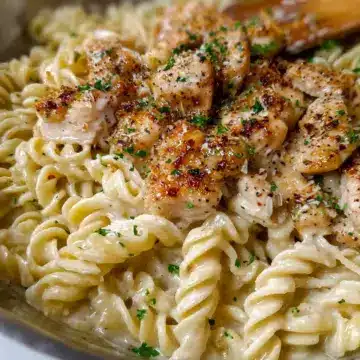 Creamy Garlic Parmesan Chicken Pasta